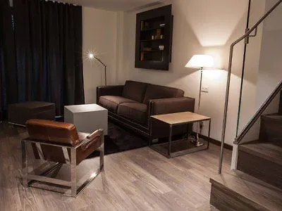 Cosmo Consell De Cent - Plaza Universitat Apartment *