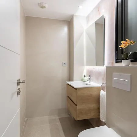 Cosmo Consell De Cent - Plaza Universitat Apartment