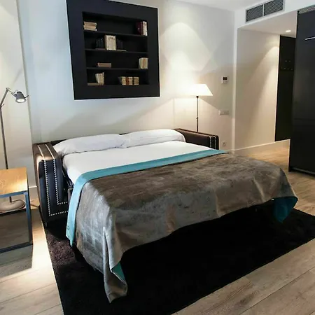 Cosmo Consell De Cent - Plaza Universitat Apartment *